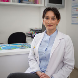 دکتر Thea charkviani
